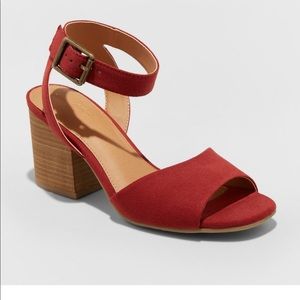 Maroon block heel
